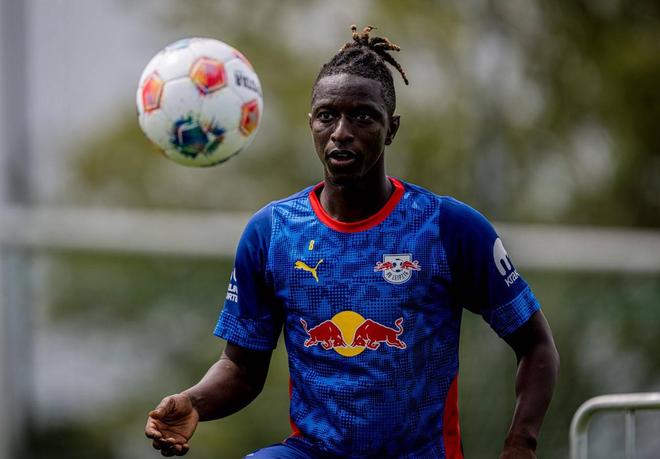 德天：巴黎FC欲購萊比錫中場海達(dá)拉，未達(dá)口頭協(xié)議